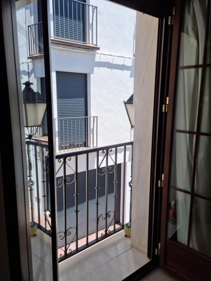 Penuelas Apartment Lucena Ngoại thất bức ảnh