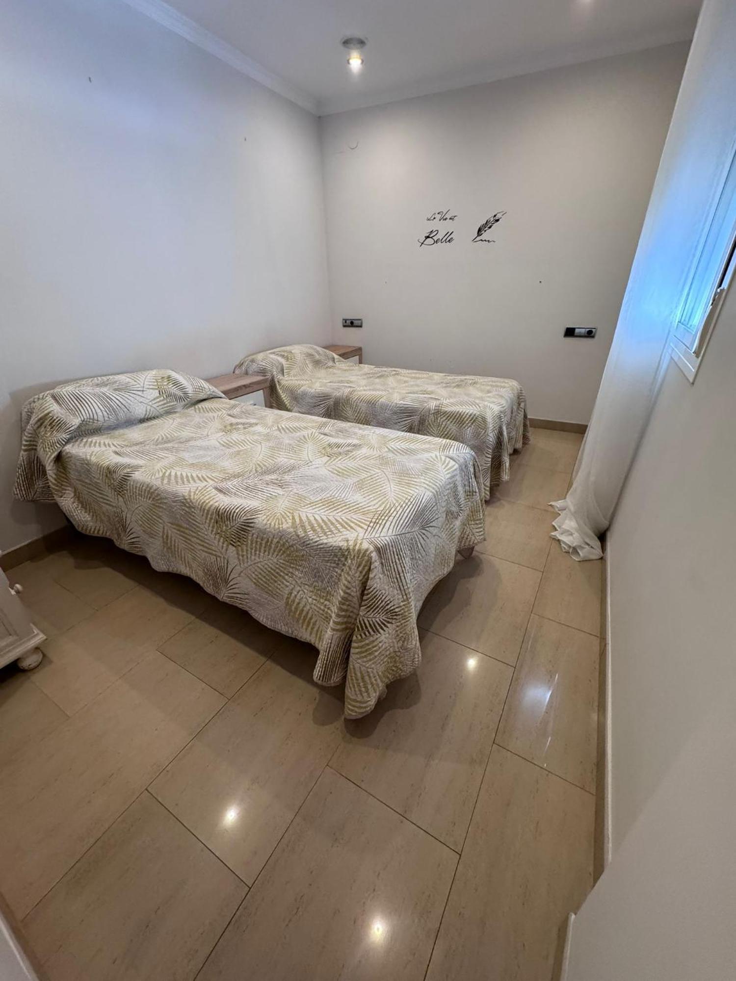 Penuelas Apartment Lucena Ngoại thất bức ảnh